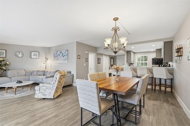 Beautifully updated third-floor condo in desirable Palm-Aire on  in Florida - for sale on GolfHomes.com, golf home, golf lot