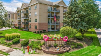 Discover relaxed sophistication in this 55+ Carillon community on The Links at Carillon in Illinois - for sale on GolfHomes.com, golf home, golf lot