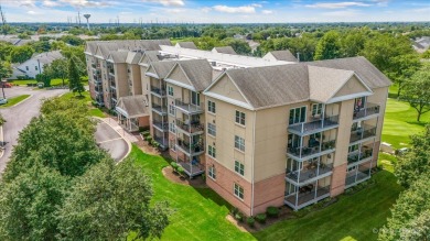 Discover relaxed sophistication in this 55+ Carillon community on The Links at Carillon in Illinois - for sale on GolfHomes.com, golf home, golf lot