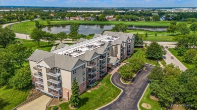 Discover relaxed sophistication in this 55+ Carillon community on The Links at Carillon in Illinois - for sale on GolfHomes.com, golf home, golf lot