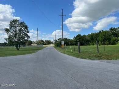 Rare 3.4-acre building lot directly across from Hole #6 on on Carthage Municipal Golf Course in Missouri - for sale on GolfHomes.com, golf home, golf lot