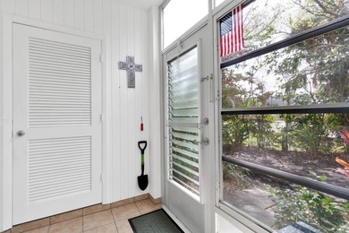 This fully furnished Vista Gardens condo is move-in ready! on Vero Beach South Golf Course in Florida - for sale on GolfHomes.com, golf home, golf lot