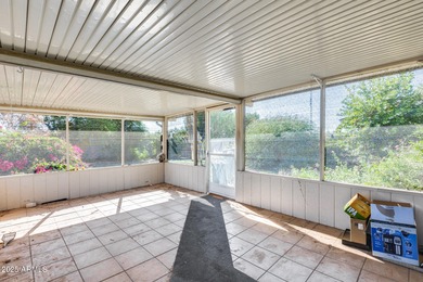 Great Opportunity in a Premier Golf Community - Spacious Home on Sun City Lakes West and East in Arizona - for sale on GolfHomes.com, golf home, golf lot