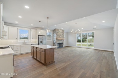 NEW CONSTRUCTION - MAIN LEVEL LIVING! Located in the prestigious on Rarity Bay Country Club - Loudon in Tennessee - for sale on GolfHomes.com, golf home, golf lot