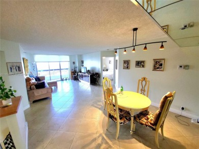 Bright and spacious 2BD/2BA unit  on the 25th Floor with 2 on Turnberry Isle Resort and Club in Florida - for sale on GolfHomes.com, golf home, golf lot