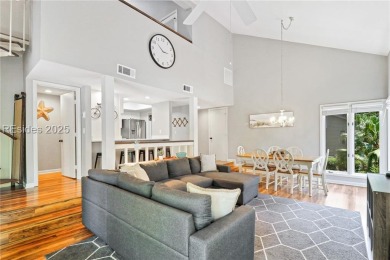 Beautifully remodeled 2BR/2BA condo in St. Andrews, located in on Palmetto Dunes Golf Course and Resort in South Carolina - for sale on GolfHomes.com, golf home, golf lot