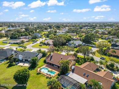 Gorgeous lakefront location in the heart of Suntree. This 4 on Baytree National Golf Links in Florida - for sale on GolfHomes.com, golf home, golf lot