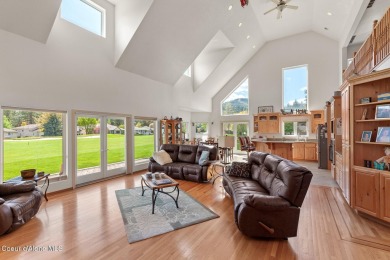 Custom 4BR/2.5BA Single Level Home with Bonus Room on the 18th on Twin Lakes Village Golf Course in Idaho - for sale on GolfHomes.com, golf home, golf lot