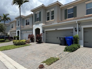 Highly upgraded and well-kept two story two car garage townhouse on Hillcrest Golf and Country Club in Florida - for sale on GolfHomes.com, golf home, golf lot