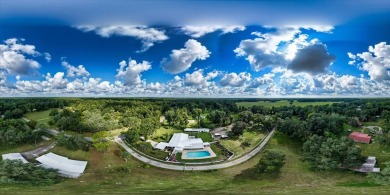 Welcome to the quiet calm pace of Chiefland Florida, this on Chiefland Golf and Country Club in Florida - for sale on GolfHomes.com, golf home, golf lot