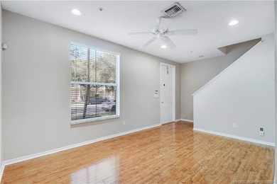 Spacious 3-bedroom, 2 1/2 bath townhouse with a one-car garage on Abacoa Golf Club in Florida - for sale on GolfHomes.com, golf home, golf lot