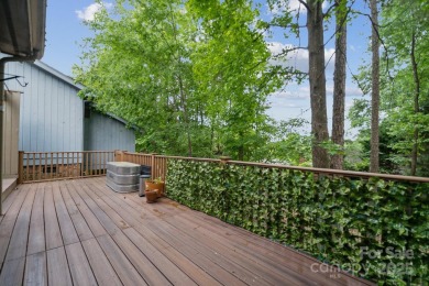Beautiful One level home located in River Hills in Lake Wylie on River Hills Country Club in South Carolina - for sale on GolfHomes.com, golf home, golf lot