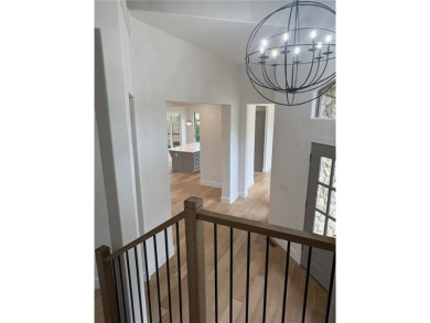 Beautifully Remodeled Lakefront Home in Shadow Valley!
Stunning on Shadow Valley Country Club in Arkansas - for sale on GolfHomes.com, golf home, golf lot