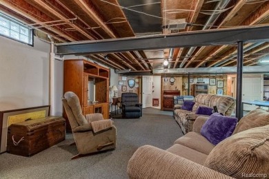 **OPEN HOUSE - 12-2pm Saturday 11/02/24** MUST SEE!! Original on Hickory Hollow Golf Course in Michigan - for sale on GolfHomes.com, golf home, golf lot