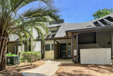 Discover the rare blend of beachside convenience and year-round on Shipyard Golf Club in South Carolina - for sale on GolfHomes.com, golf home, golf lot