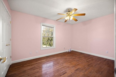 Welcome to Battlefield Estates! This spacious 5-bedroom, 3 on Battlefield Golf and Country Club in Kentucky - for sale on GolfHomes.com, golf home, golf lot