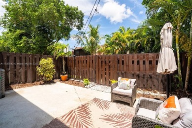 Welcome to this beautifully renovated 3 bed / 2.5 bath corner on Davie Golf Club in Florida - for sale on GolfHomes.com, golf home, golf lot