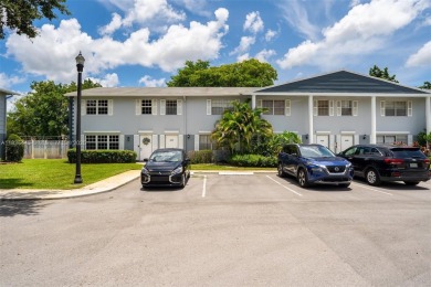Welcome to this beautifully renovated 3 bed / 2.5 bath corner on Davie Golf Club in Florida - for sale on GolfHomes.com, golf home, golf lot