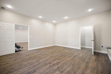 Welcome to Battlefield Estates! This spacious 5-bedroom, 3 on Battlefield Golf and Country Club in Kentucky - for sale on GolfHomes.com, golf home, golf lot