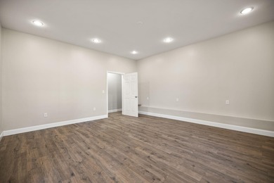 Welcome to Battlefield Estates! This spacious 5-bedroom, 3 on Battlefield Golf and Country Club in Kentucky - for sale on GolfHomes.com, golf home, golf lot