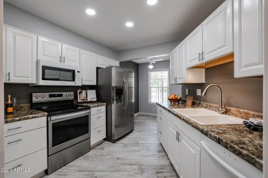 Beautifully updated 2 bed, 2 bath home in the heart of Sun City! on Sun City-Willow Creek / Willow Brook  in Arizona - for sale on GolfHomes.com, golf home, golf lot