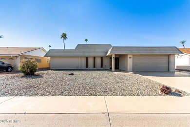 BEAUTIFUL REMODELED HOME ON THE GOLF COURSE! This renovated gem on Sun City Lakes West and East in Arizona - for sale on GolfHomes.com, golf home, golf lot