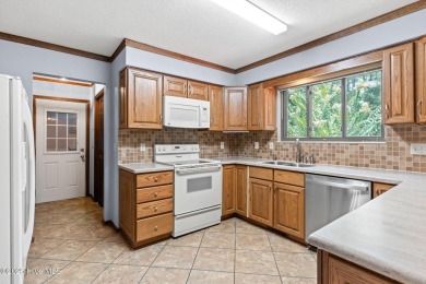 Welcome Home to 72 Country Club Drive!  This classic 3-bedroom on Brierwood Golf Club in North Carolina - for sale on GolfHomes.com, golf home, golf lot