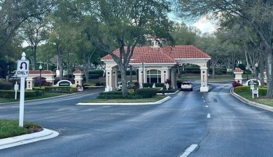 The Florida lifestyle at its finest! Lovely home on the golf on Kings Ridge Golf Club in Florida - for sale on GolfHomes.com, golf home, golf lot