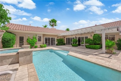 WELCOME TO YOUR DESERT OASIS IN SUN CITY SUMMERLIN! THIS on Highland Falls Golf Club in Nevada - for sale on GolfHomes.com, golf home, golf lot