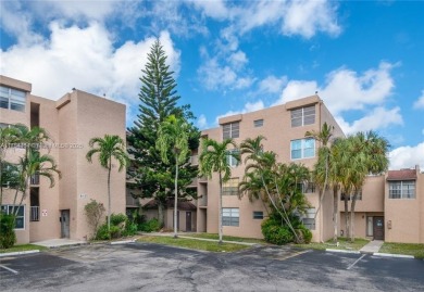 BEAUTIFUL AND COZY 1 BEDROOM 1 BATHROOM UNIT LOCATED IN FABULOUS on Pine Island Ridge Country Club in Florida - for sale on GolfHomes.com, golf home, golf lot