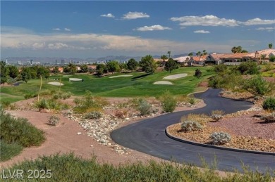WELCOME TO YOUR DESERT OASIS IN SUN CITY SUMMERLIN! THIS on Highland Falls Golf Club in Nevada - for sale on GolfHomes.com, golf home, golf lot