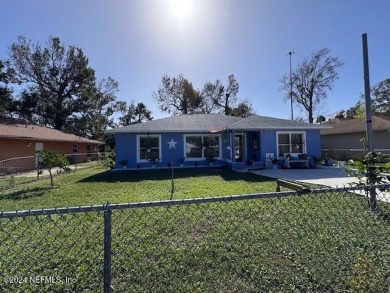 Look no further!  This 4 bedroom, 2 bath split floorpan home is on Daytona Beach Golf Club in Florida - for sale on GolfHomes.com, golf home, golf lot