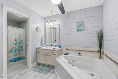 Just what Santa ordered! This fully furnished, 2-bedroom, 2-bath on Brunswick Plantation and Golf Resorts in North Carolina - for sale on GolfHomes.com, golf home, golf lot