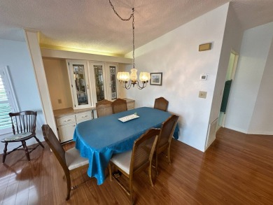This 2-bedroom, 2 bathrooms Palm Harbor home is located on the on Del Tura Golf and Country Club in Florida - for sale on GolfHomes.com, golf home, golf lot