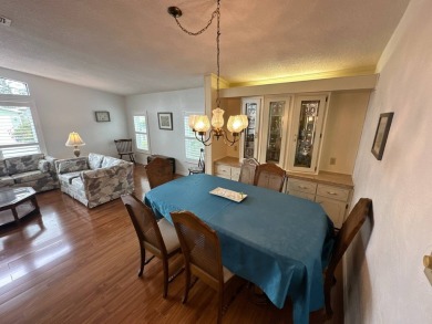 This 2-bedroom, 2 bathrooms Palm Harbor home is located on the on Del Tura Golf and Country Club in Florida - for sale on GolfHomes.com, golf home, golf lot