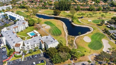Calling ALL GOLFERS & SNOWBIRDS! Pristine, Beautiful & LARGE, 3 on  in Florida - for sale on GolfHomes.com, golf home, golf lot