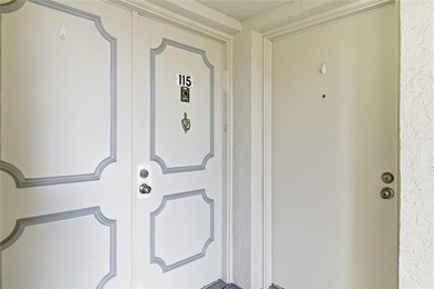 Calling ALL GOLFERS & SNOWBIRDS! Pristine, Beautiful & LARGE, 3 on  in Florida - for sale on GolfHomes.com, golf home, golf lot