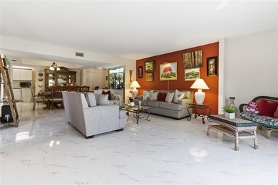 Calling ALL GOLFERS & SNOWBIRDS! Pristine, Beautiful & LARGE, 3 on  in Florida - for sale on GolfHomes.com, golf home, golf lot