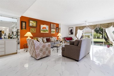 Calling ALL GOLFERS & SNOWBIRDS! Pristine, Beautiful & LARGE, 3 on  in Florida - for sale on GolfHomes.com, golf home, golf lot