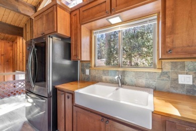 WOW!!! 4-bedrooms, 2.5-baths, a living room PLUS a family room! on Big Bear Mountain Ski and Golf Resort in California - for sale on GolfHomes.com, golf home, golf lot