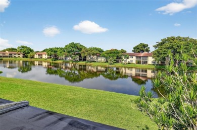 Welcome to this light and bright 2 bedroom, 2.5 bath townhouse on Boca Lago Golf and Country Club in Florida - for sale on GolfHomes.com, golf home, golf lot