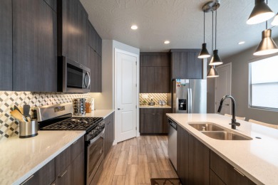 Zoned Nightly Rental, this unit is located in Southern Utah's on Entrada at Snow Canyon in Utah - for sale on GolfHomes.com, golf home, golf lot