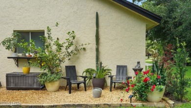 Stunning 3 bed, 2 bath home in the desirable Sugar Mill Country on Sugar Mill Country Club in Florida - for sale on GolfHomes.com, golf home, golf lot