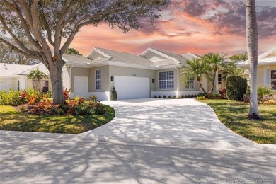 ARCHITECTURAL DIGEST WORTHY!!! EXTENSIVELY REMODELED 3B/2b/2c on  in Florida - for sale on GolfHomes.com, golf home, golf lot