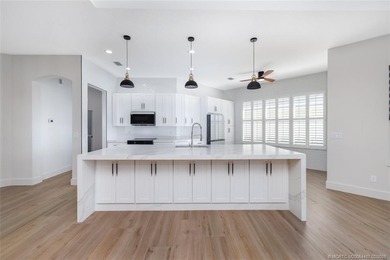 ARCHITECTURAL DIGEST WORTHY!!! EXTENSIVELY REMODELED 3B/2b/2c on  in Florida - for sale on GolfHomes.com, golf home, golf lot