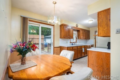 Charming 3-bedroom, 2-bath ranch-style home with full basement on L.E. Kaufman Golf Course in Michigan - for sale on GolfHomes.com, golf home, golf lot