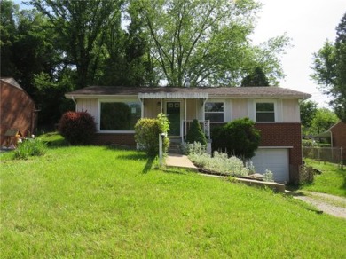 One level living solid brick ranch style home with a one car on 3 Lakes Golf Course in Pennsylvania - for sale on GolfHomes.com, golf home, golf lot