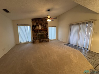 This is a super clean, freshly painted, super cute 2 bedroom, 2 on Chaparral Country Club in New Mexico - for sale on GolfHomes.com, golf home, golf lot