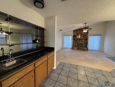 This is a super clean, freshly painted, super cute 2 bedroom, 2 on Chaparral Country Club in New Mexico - for sale on GolfHomes.com, golf home, golf lot