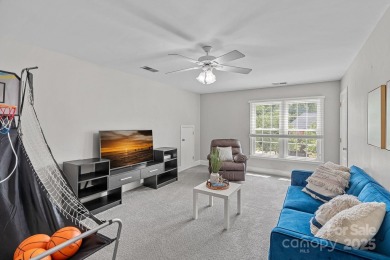 Beautifully updated 4-bed, 3.5-bath home on a landscaped .4-acre on Birkdale Golf Club in North Carolina - for sale on GolfHomes.com, golf home, golf lot